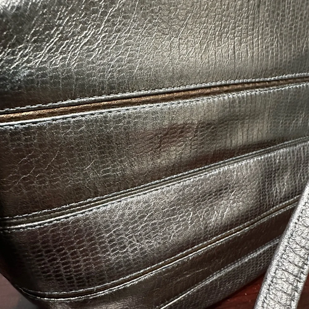 Vintage Sharif Silver Metallic Leather Shoulder / crossbody Bag – Made in USA
